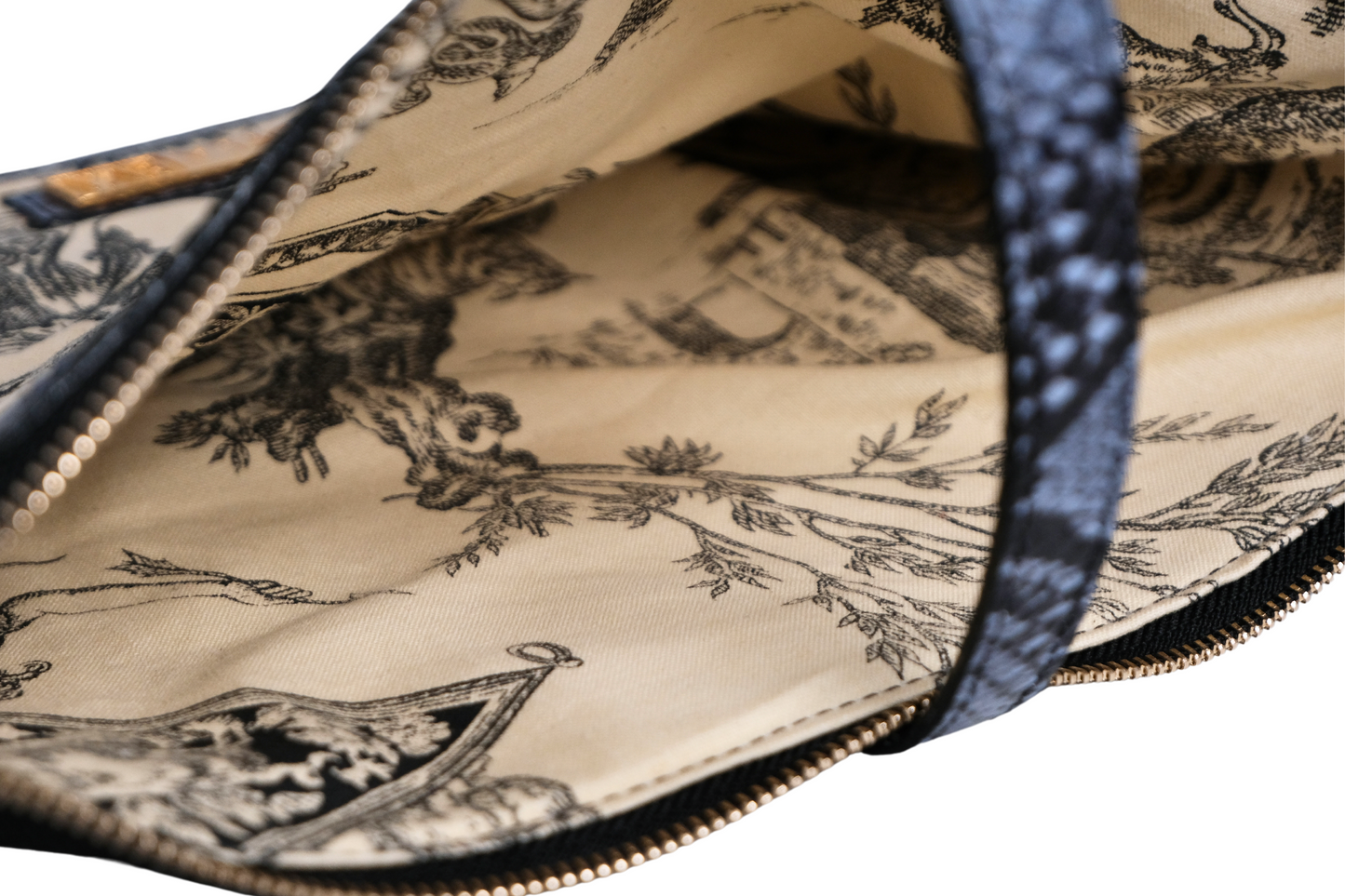 Atelier Pouch