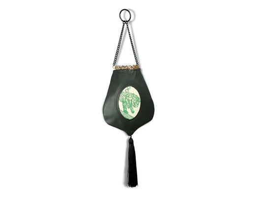 POWDER ROOM Purse | Lioness
